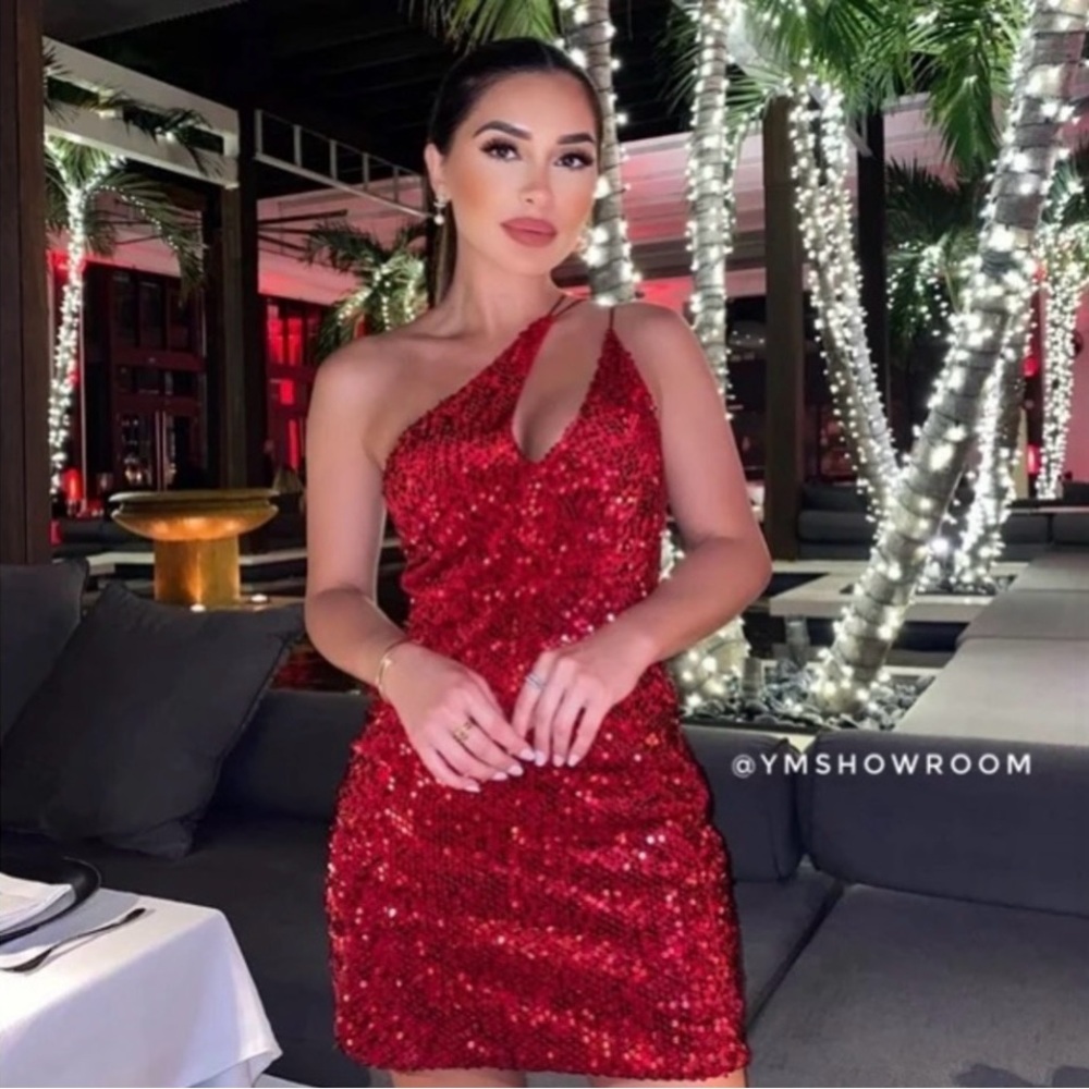 NWOT Zara Red Asymmetrical Sequin Cocktail Dress - Picture 2 of 3